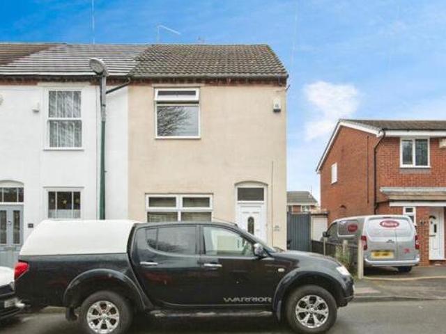House for sale in Halesowen, West Midlands