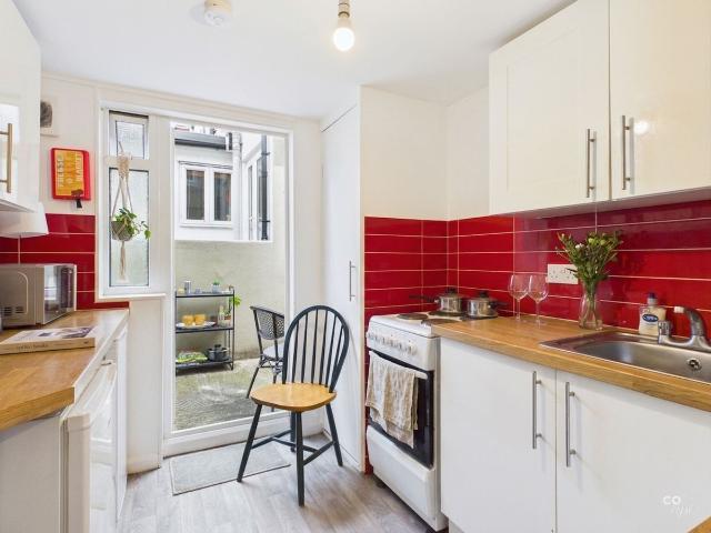 Apartment for rent in Round Hill, Brighton & Hove