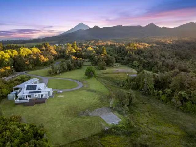 House for rent in Taranaki