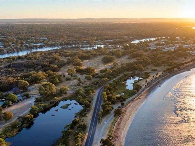 Cottage for sale in Parklands, Western Australia