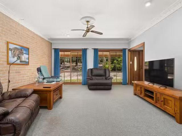 House for rent in Falls Creek, New South Wales