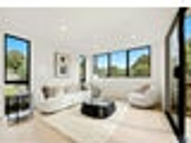 House for sale in Paremoremo
