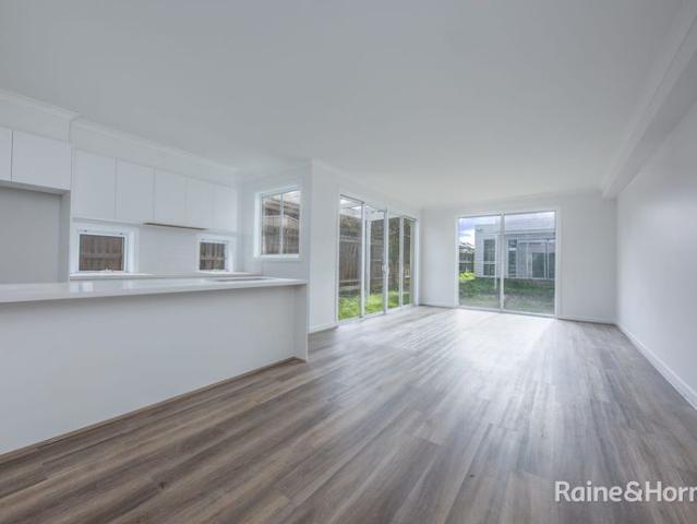 Townhouse for rent in Sunbury, Melbourne
