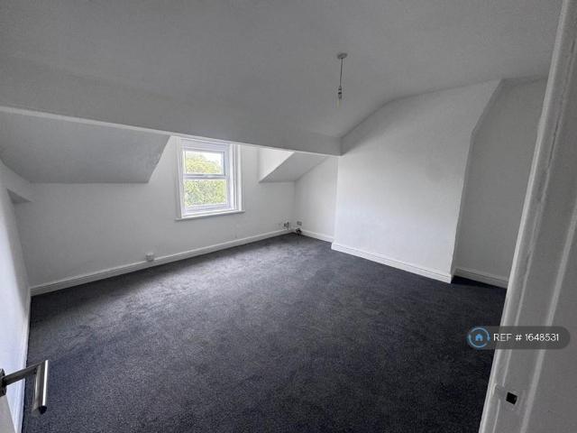 Apartment for rent in Rock Ferry, New Ferry