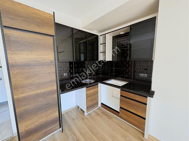 Yenişehir, Mersin içerisinde kiralık mülk