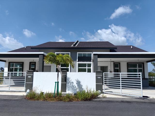 Residential House for sale in Malaka