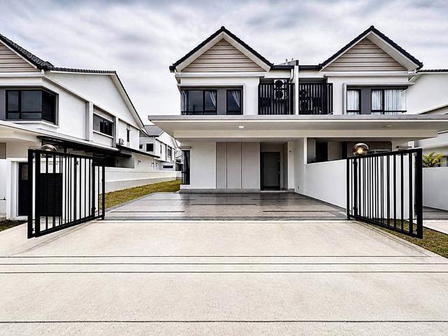 Residential House for sale in Country Heights Damansara, Kuala Lumpur