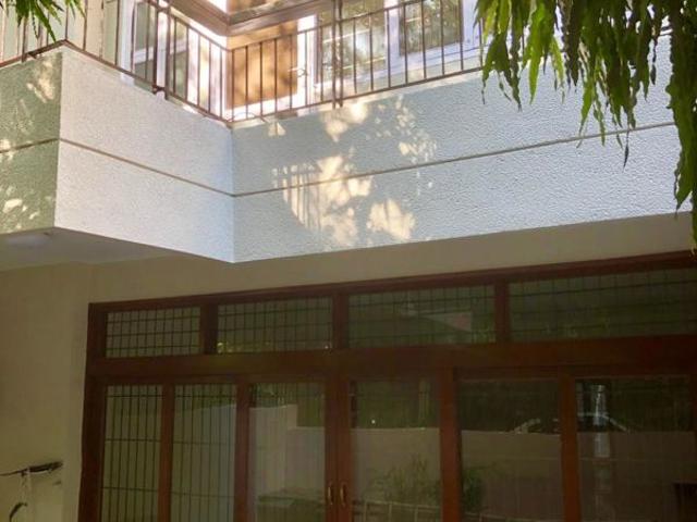Property for rent in Deri