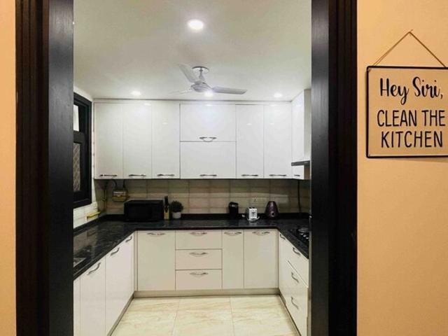 Property for rent in Deri