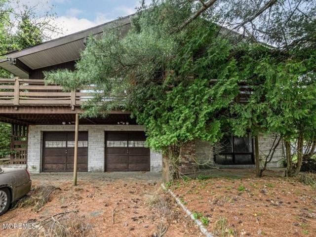 House for sale in Monmouth, New Jersey
