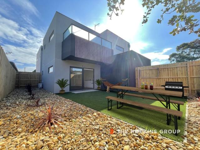 Granny Flat for rent in Heidelberg West, Melbourne