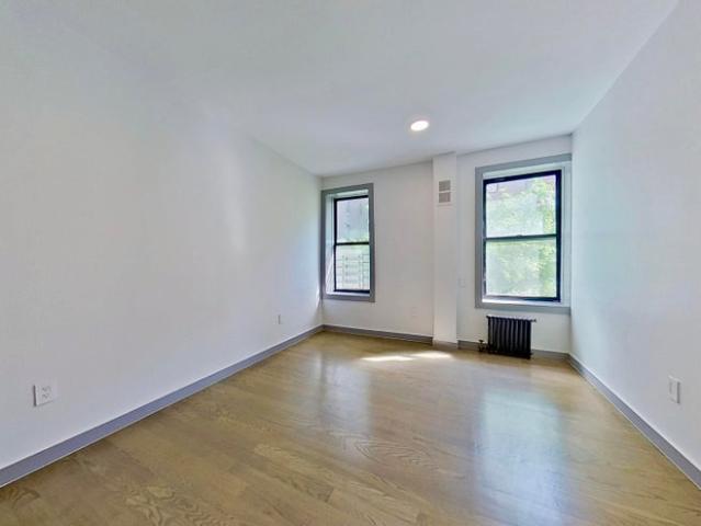 Room for rent in Arverne, New York