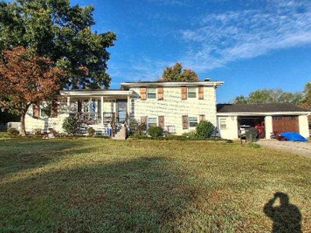 House for sale in Peaceful Acres, White House