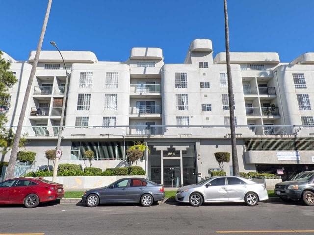 Apartment for rent in Canoga Park, California