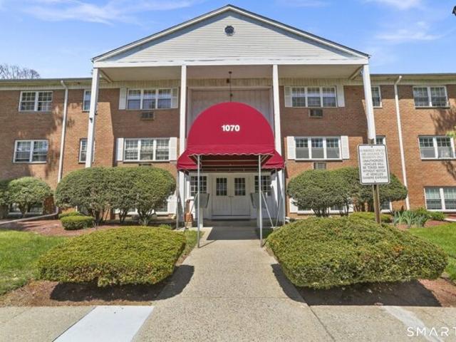Condo for sale in Milford, Connecticut