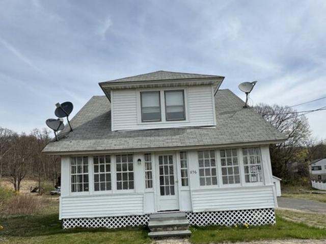 House for sale in Naugatuck, Connecticut