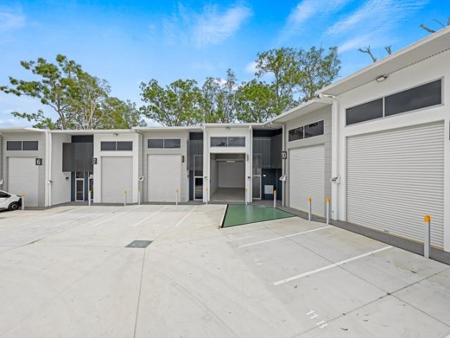 Warehouse for rent in Toombul, Queensland