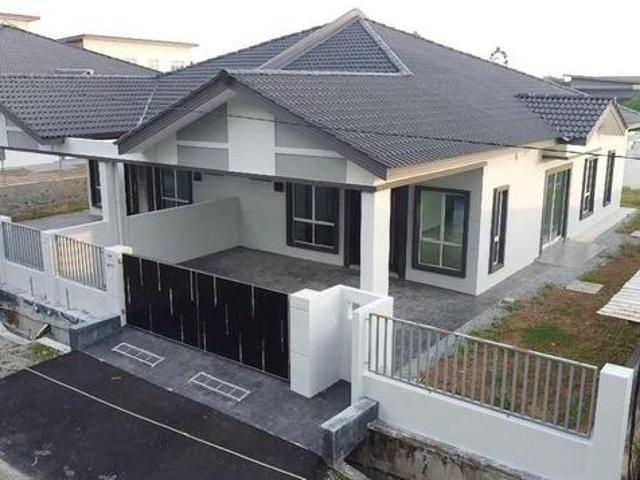 Residential House for sale in Malaka