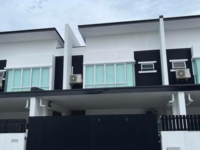 Terraced House for rent in Kuching