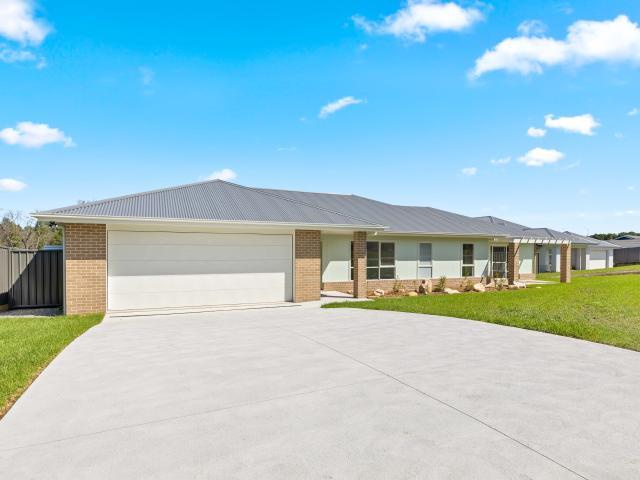 House for sale in Meroo Meadow