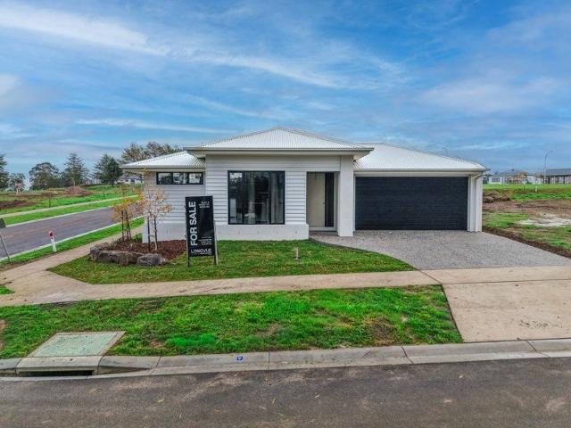 House for sale in Drouin, Victoria