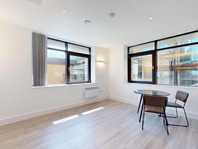 Apartment for rent in London Borough of Hounslow, Greater London