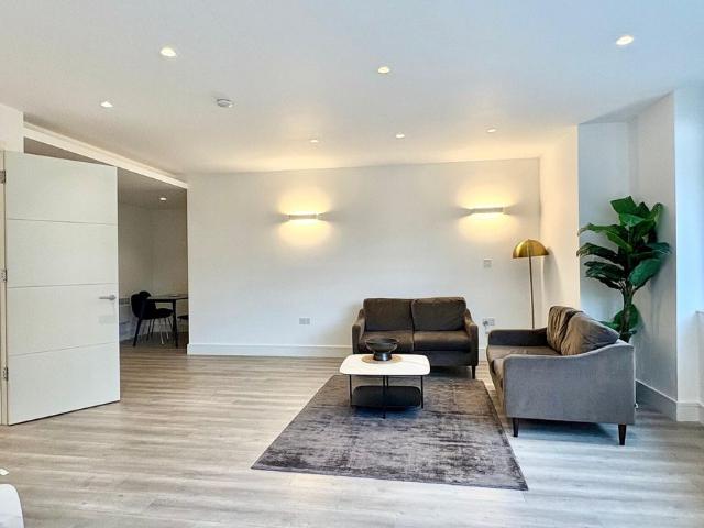 Apartment for rent in London Borough of Hounslow, Spring Grove