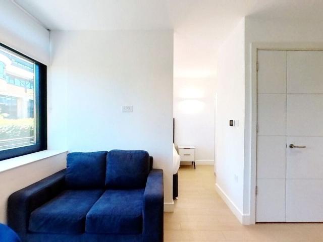 Studio for rent in London Borough of Hounslow, Greater London