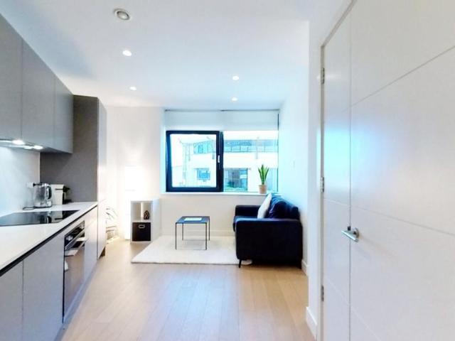 Apartment for rent in London Borough of Hounslow, Spring Grove