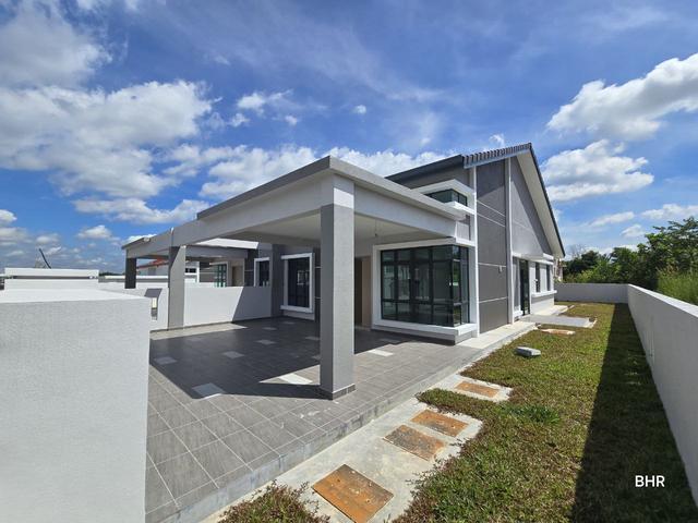 Residential House for sale in Nilai, Negeri Sembilan