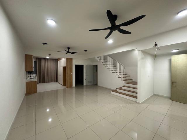 Terraced House for rent in Tanjong Sepat, Selangor