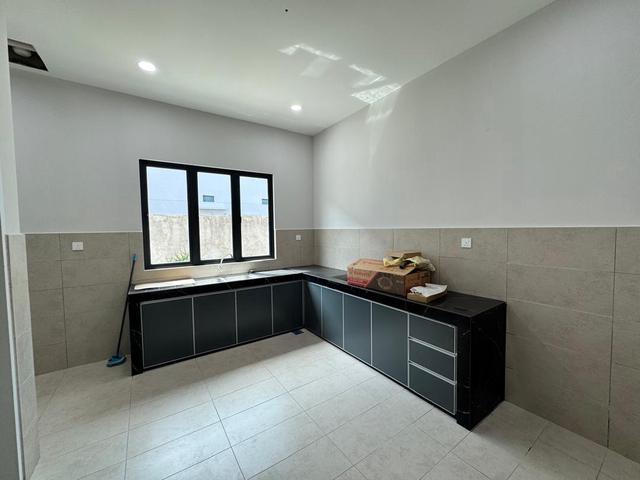 Terraced House for rent in Malaka