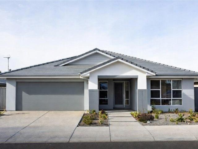 Cottage for sale in Forrestfield, Western Australia
