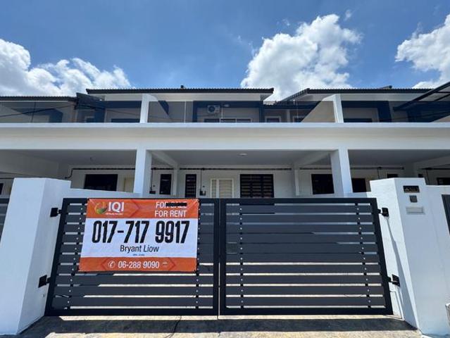 Terraced House for rent in Malaka