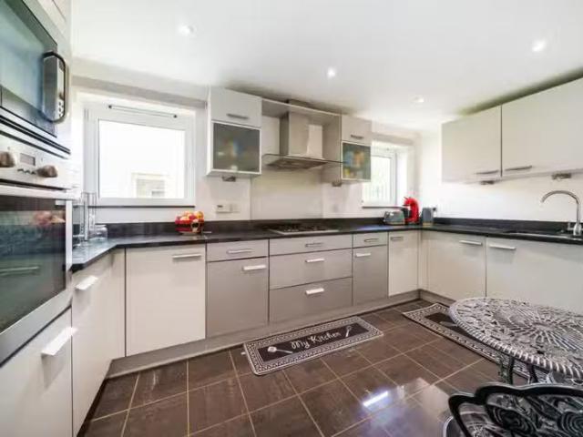 House for rent in Eden Park, Greater London