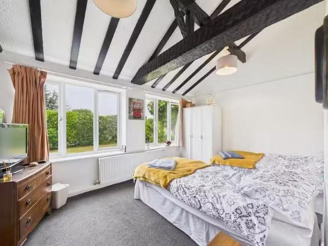 House for rent in Fishersgate, West Sussex