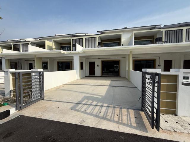 Terraced House for rent in Wellesley, Penang