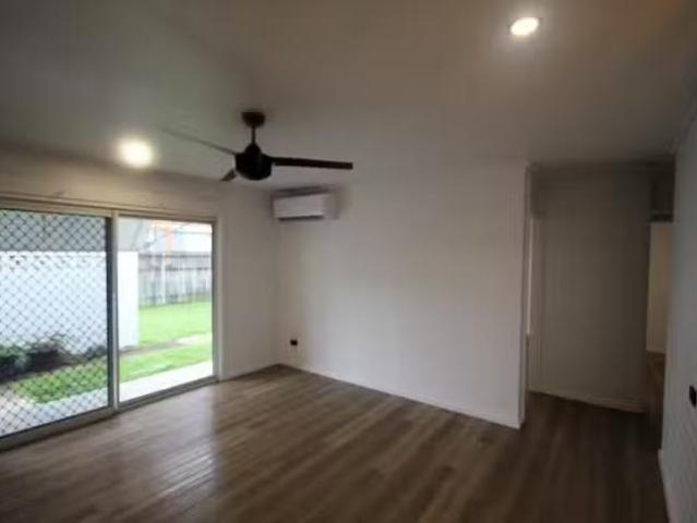 House for rent in Hyde Park, Queensland