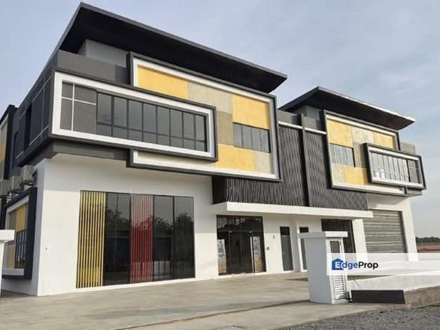 Warehouse for sale in Malaka