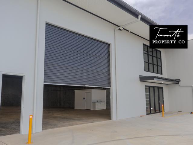 Warehouse for rent in Piallamore, New South Wales