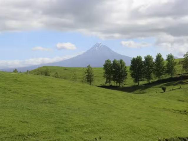 House for rent in Chaslands, Canterbury