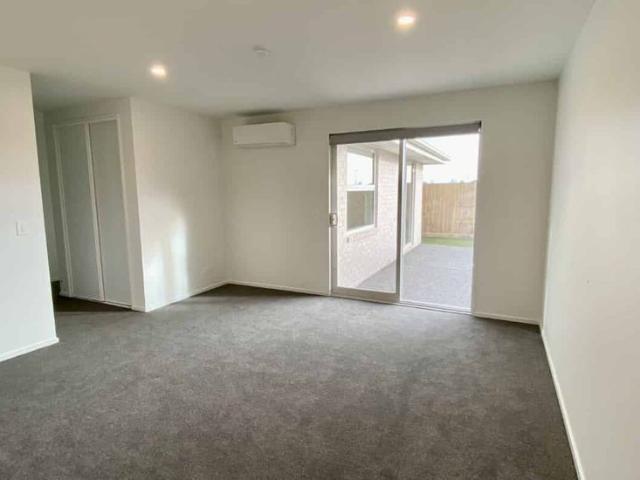 House for rent in Chaslands, Canterbury