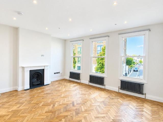 Apartment for rent in Hurlingham, Greater London