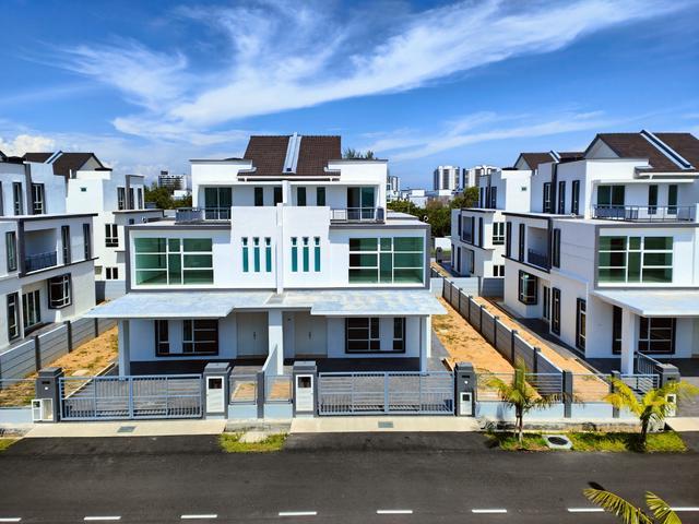 Residential House for sale in Malaka