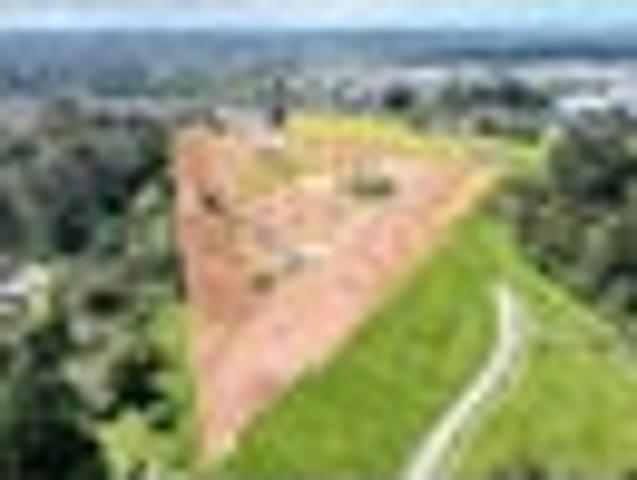 Land for sale in Paremoremo, Oroua County