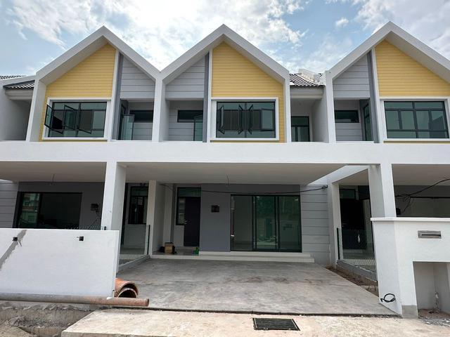 Terraced House for sale in Wellesley, Penang