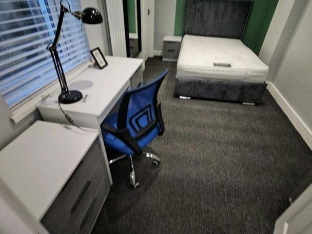 Room for rent in Winton, Salford