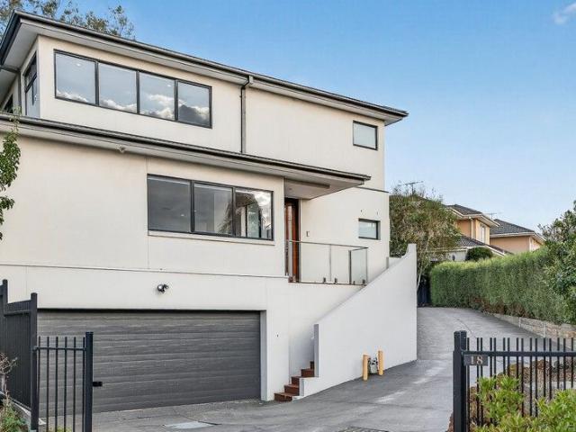 Townhouse for sale in Camerons Creek, Victoria