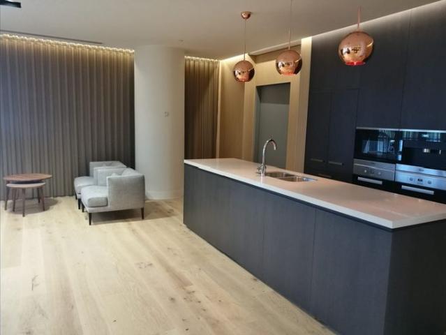 Apartment for rent in Victoria Harbour, Melbourne