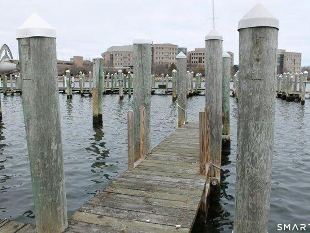 Condo for sale in New London, Connecticut